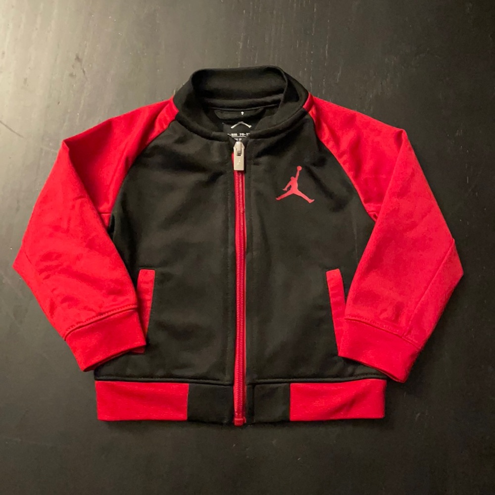 Jordan track top size 6-9M